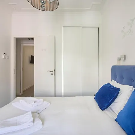 Elegant 3-bedroom With Tejo River View In Alameda * 리스본