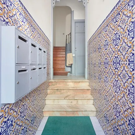 아파트 Elegant 3-bedroom With Tejo River View In Alameda *